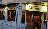 Salamanca Magenta Cafe outside