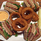 Country Lakes Pub Grill food