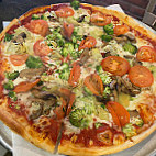 Toni's Kitchen Pizzarama food