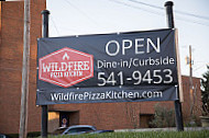 Wildfire Pizza Kitchen outside