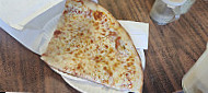 Milanos Pizzeria food