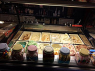 Maud's Ice Cream Parlour food
