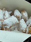 Beignets Lattes food