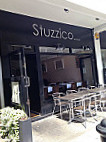 Stuzzico inside