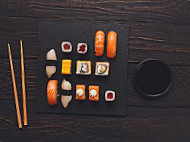 Lilla Tokyo Sushi food
