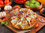 Zemaze Wood Fired Pizza food