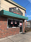 The Magnificent Muffin And Bagel Shoppe outside