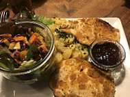 Dreizehn food