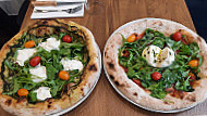 Pizza Saveur food