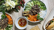 Chi's Vietfood food