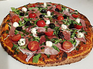 Pizza Lolorico food