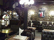 Le Grand Café inside