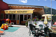 Fraggele Restaurant inside