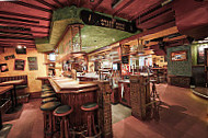 Bobo's Bar-Restaurant inside