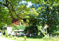 Gasthof Deutsches Haus outside