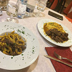Villa Gualdina food