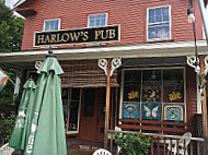 Harlow's Pub outside