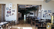 Lounge Restaurant & Cocktailbar inside