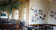 Lounge Restaurant & Cocktailbar inside