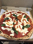 Famoso Neapolitan Pizzeria food