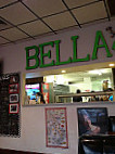 Bella's Pizzeria inside