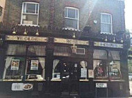 Ye Olde Rose Crown outside