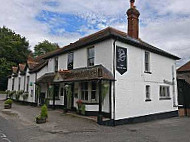 The Dean Ale Cider House outside