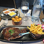 Le Boeuf Maillot food