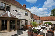 Carnarvon Arms outside