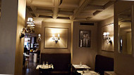 Le Monceau inside