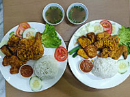 Restoran Mek Rah Klasik food