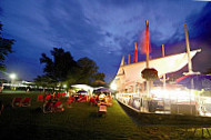 Biergarten Elbsegler (im The Westin Bellevue Dresden) outside