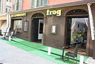 Le Frog inside