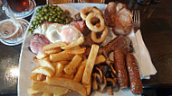 Trafalgar Inn food