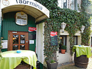 Taormina Restaurant & Pizzeria inside