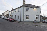 The Gardeners Arms outside