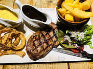 The Packe Arms food