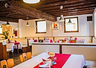 Taverna Ippos inside