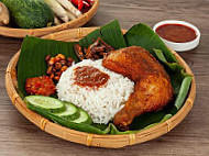 Warong Klasik (kk Garden Seafood) food