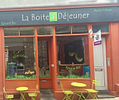 La Boite á Déjeuner inside