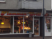 Flammengrill outside