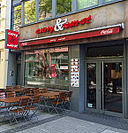 Curry & Wurst inside