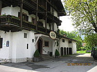 Alpenhof Niederaudorf Hotel und Restaurant outside