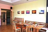 Bollmanns Gaststätte inside