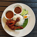 Sofea Nasi Kukus Ayam Berempah food