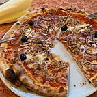 Pizzeria AL Torrente food