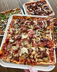 Ledo Pizza food