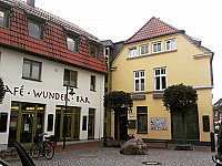 Café-wunder-bar outside