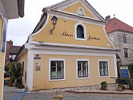 Schloßgasthaus outside