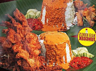 Nasi Kukus Tonggek (mydin Mitc) food